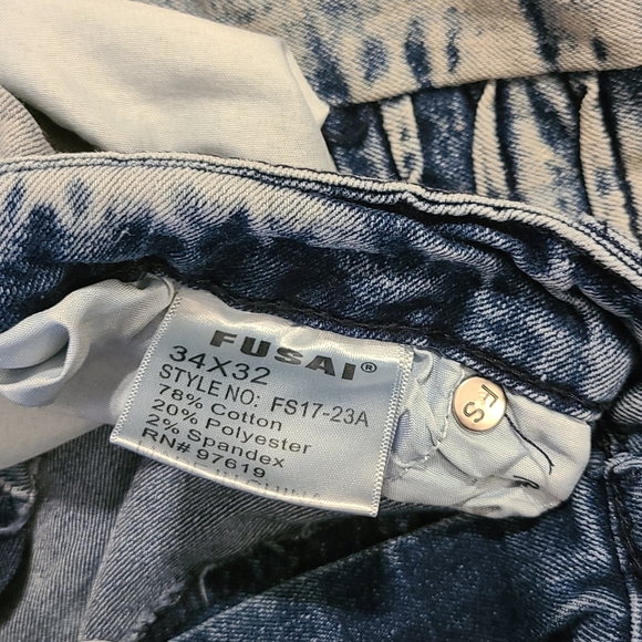 Mens Fusai Jean's, size 34x32. - Picture 7 of 7